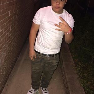 Meet your Posher, Deondre